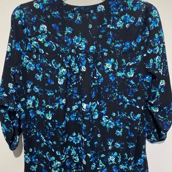 Decree Women's Navy Blue Floral V-Neck 3/4 Tab Sleeve Blouse Top Size Small - Picture 6 of 8